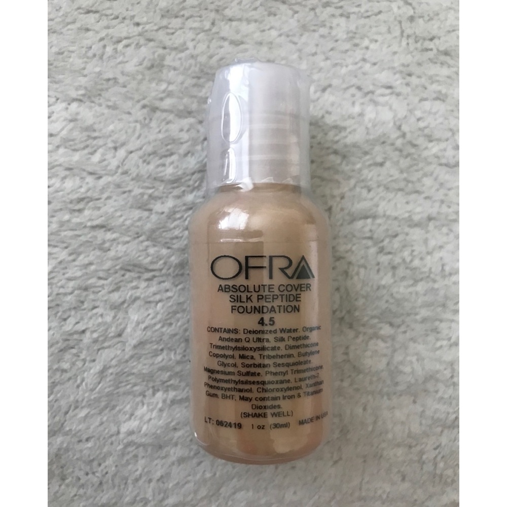 OFRA ABSOLUTE COVER SILK PEPTIDE FOUN.- Color 4.5